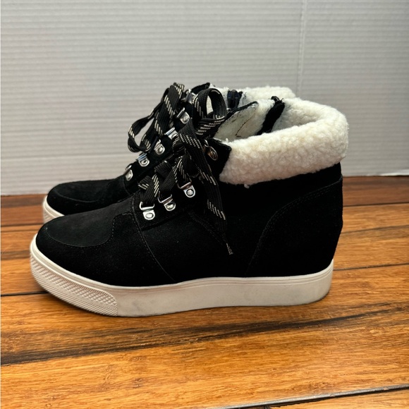 Steve Madden Women's Suede Sherpa Lined Lace Up Ankle Winter Boots Size 7 - Picture 3 of 10